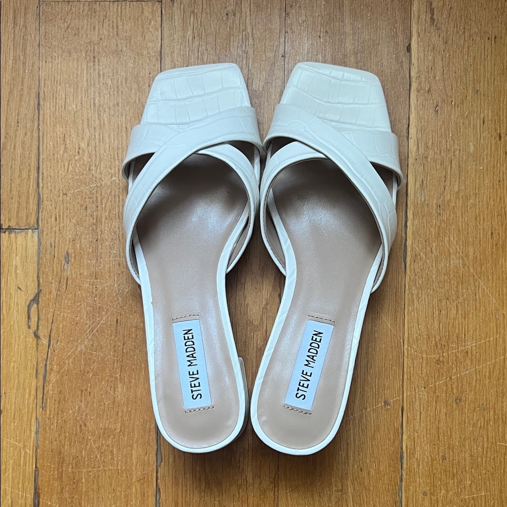 Steve Madden Women's Off-White Croc-Embossed Sandals
